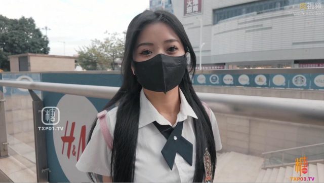 Cô Bạn Thân Thuở Nhỏ Giờ đã Trở Thành Món đồ Chơi Tình Dục Của Tôi – Ma Y C C