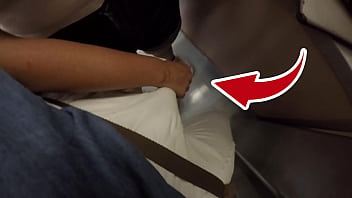 Cô Milf Tóc Vàng Lạ Mặt Vú To Bắt Đầu Sờ Chim Anh Trên Tàu Điện Ngầm! Đó Gọi Là Quan Hệ Mặc Đồ?