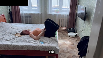 Bà Bạn Gái Của Bố Dượng Hoặc Là Ngu Ngốc Hoặc Cố Tình Muốn Tôi địt Cô ấy Thật Rồi!